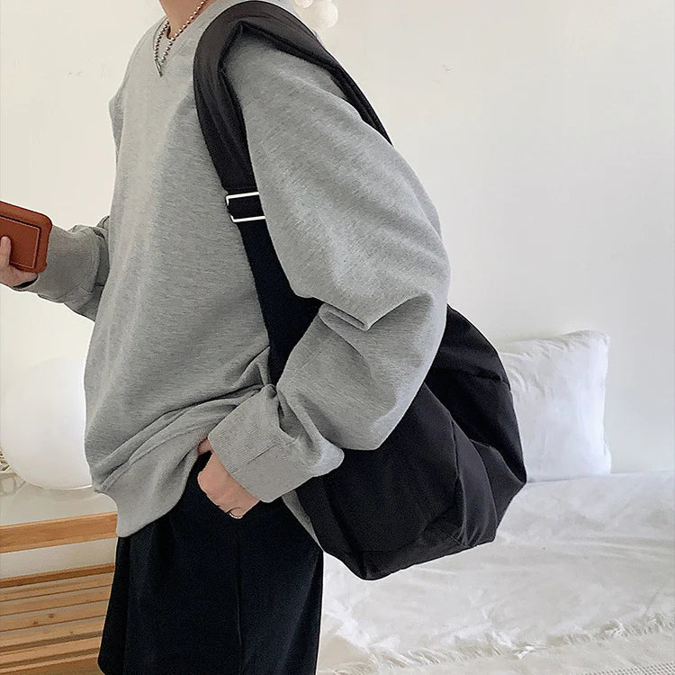 Grand sac d'épaule pour femme en nylon résistant avec bandoulière réglable – Sac décontracté ultra-léger pour un usage quotidien