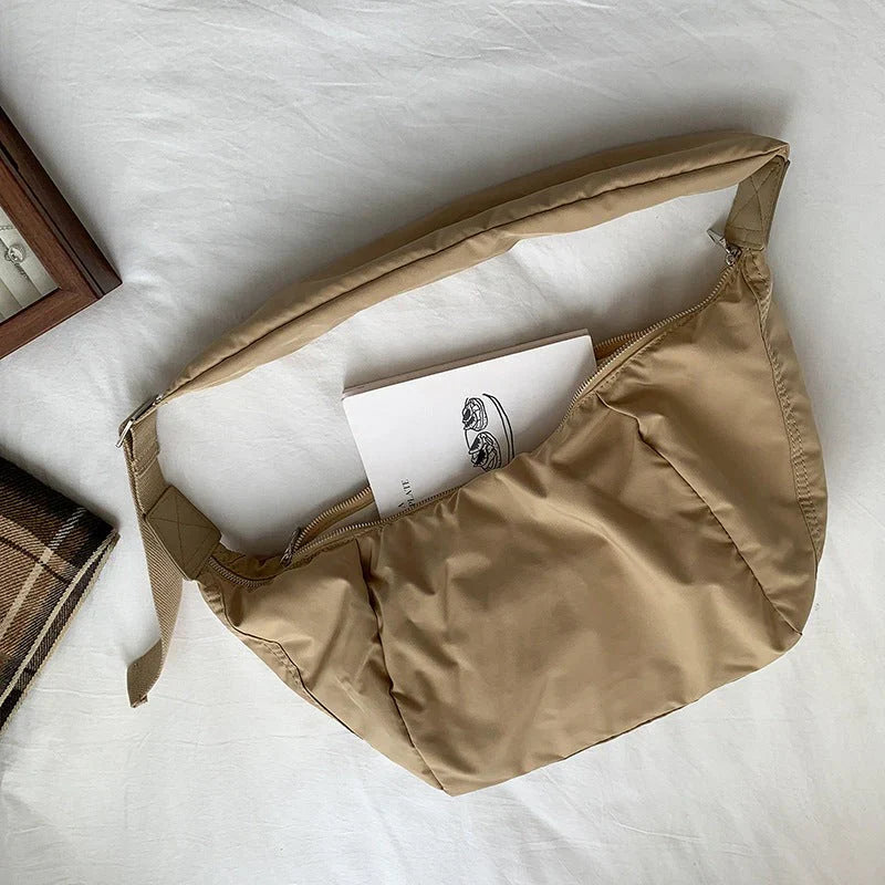 Grand sac d'épaule pour femme en nylon résistant avec bandoulière réglable – Sac décontracté ultra-léger pour un usage quotidien