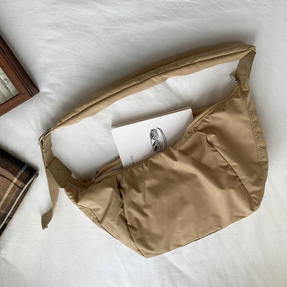 Grand sac d'épaule pour femme en nylon résistant avec bandoulière réglable – Sac décontracté ultra-léger pour un usage quotidien