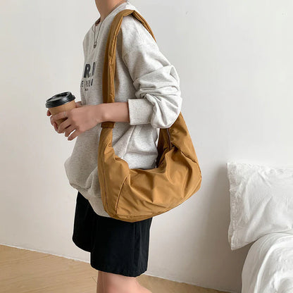 Grand sac d'épaule pour femme en nylon résistant avec bandoulière réglable – Sac décontracté ultra-léger pour un usage quotidien