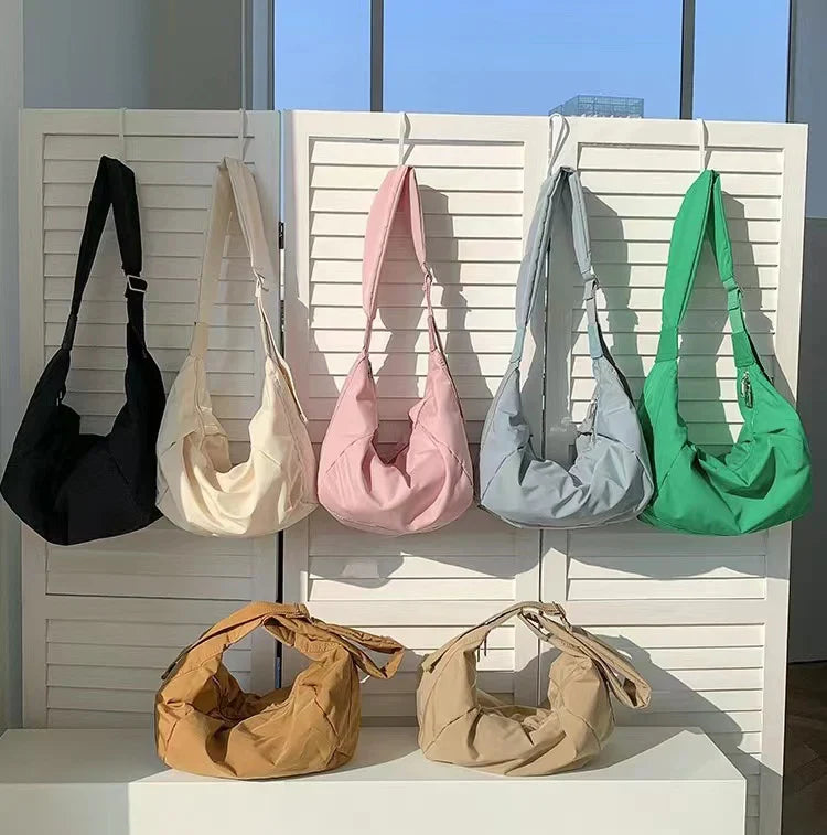 Grand sac d'épaule pour femme en nylon résistant avec bandoulière réglable – Sac décontracté ultra-léger pour un usage quotidien
