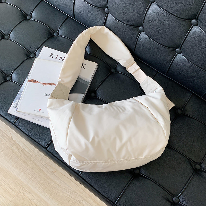 Grand sac d'épaule pour femme en nylon résistant avec bandoulière réglable – Sac décontracté ultra-léger pour un usage quotidien