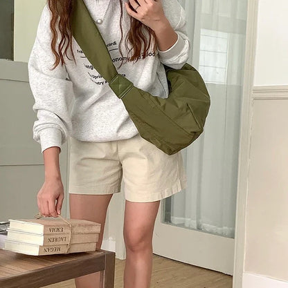 Grand sac d'épaule pour femme en nylon résistant avec bandoulière réglable – Sac décontracté ultra-léger pour un usage quotidien