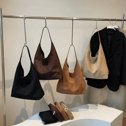 Sac à bandoulière semi-circulaire en cuir végétal pour femme, compatible avec Macbook 13 pouces – Élégant et spacieux