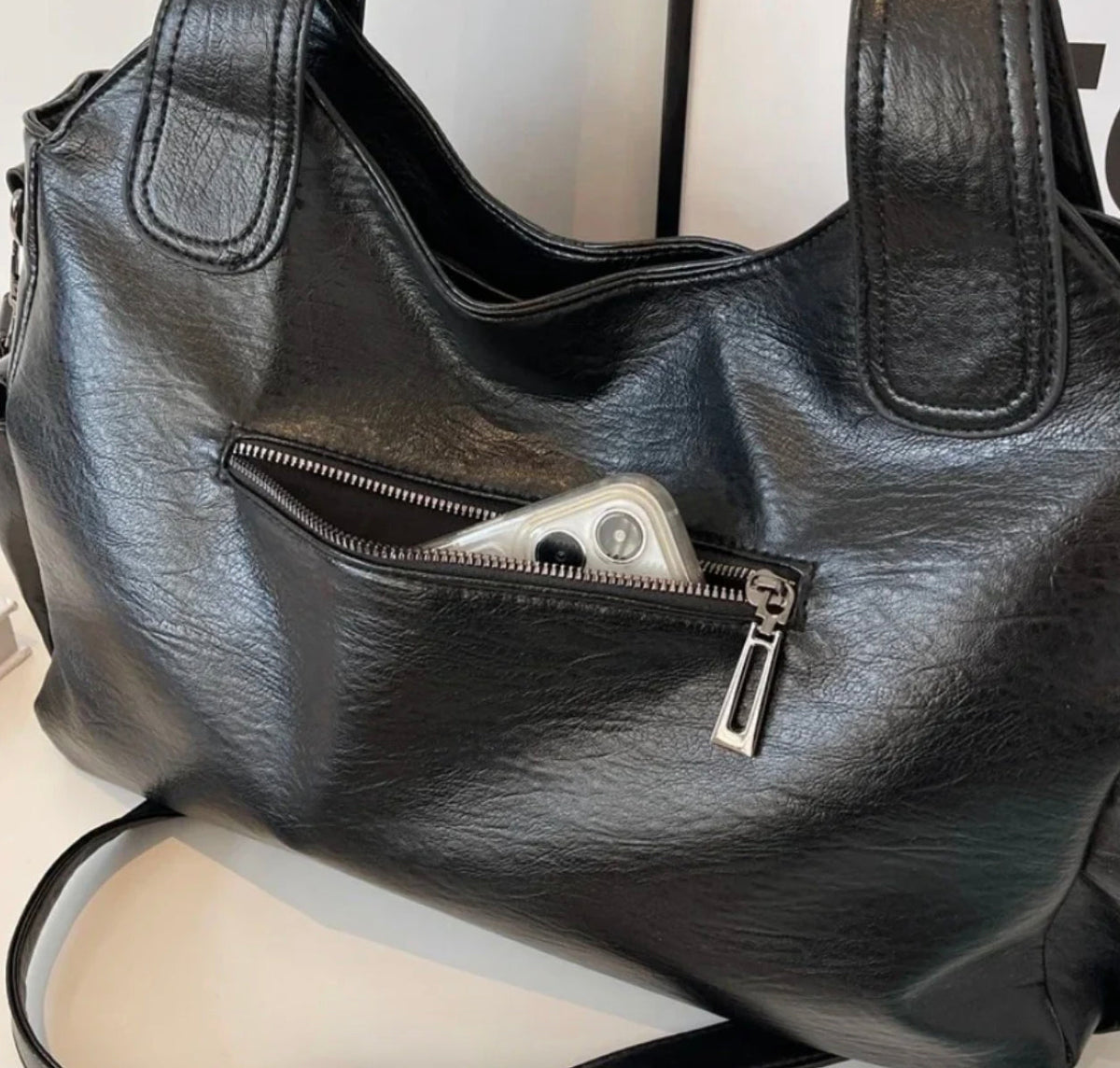 Elegant Leather Tote Bag for Women – Large Storage Space, Ideal for Work and Outings