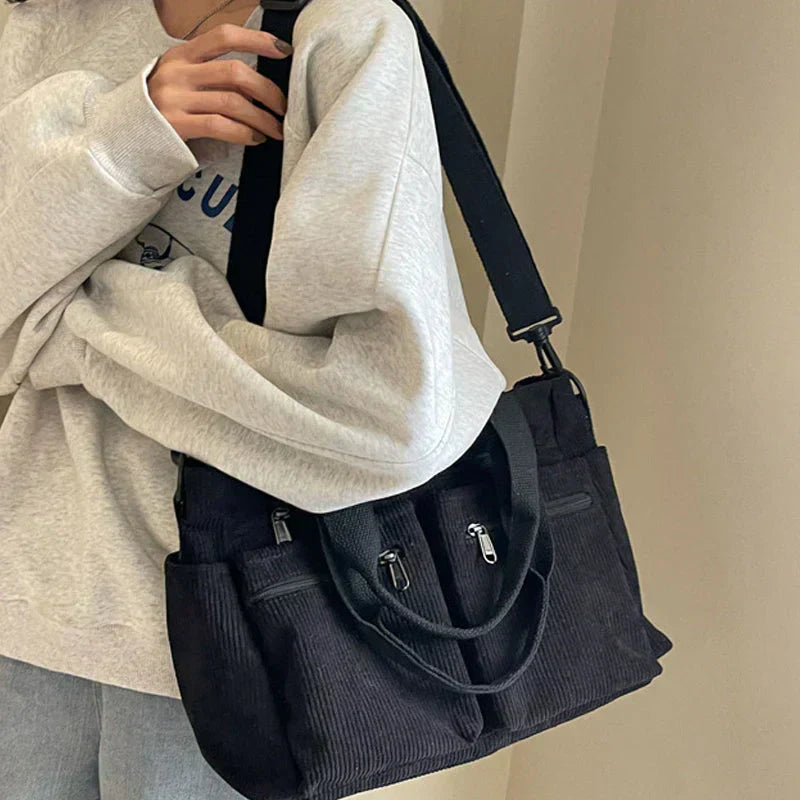 Soft Velvet Shoulder Bag for Women – Large Capacity, Practical Pockets, Multifunctional Design, Ideal for Outings and Travel
