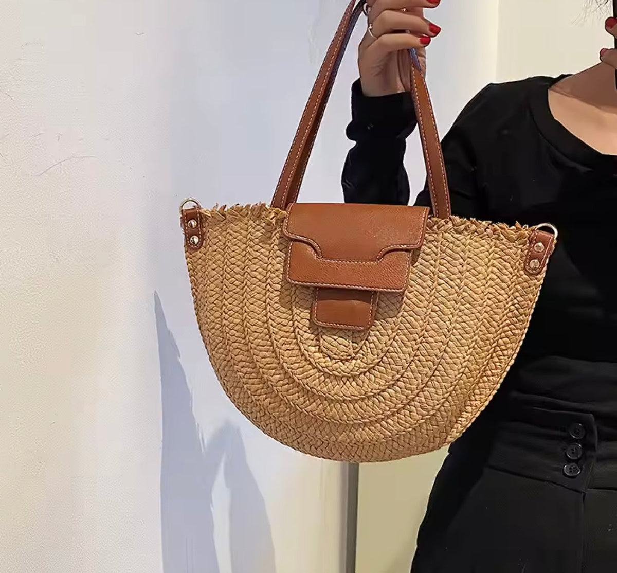 Sac cabas en paille avec cuir végétal pour femmes – Élégant et spacieux, idéal pour la plage et les sorties décontractées