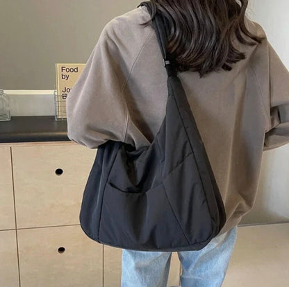 Sac à main en cuir pour femme avec bandoulière amovible – Élégant et pratique, Noir 30x25x15 cm