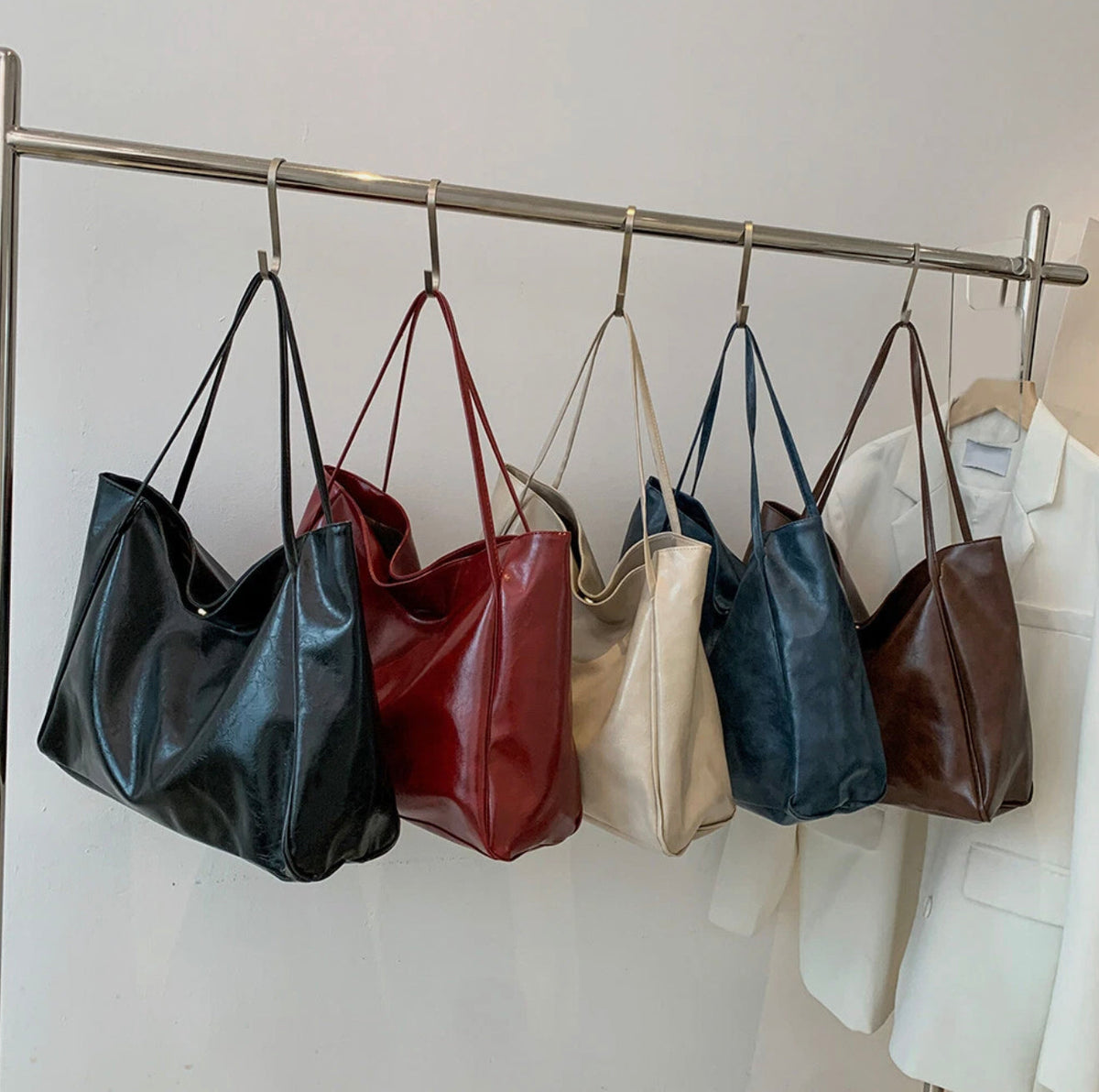 Sac fourre-tout en cuir synthétique souple pour femme – Grand format style rétro, pratique et élégant pour un usage quotidien