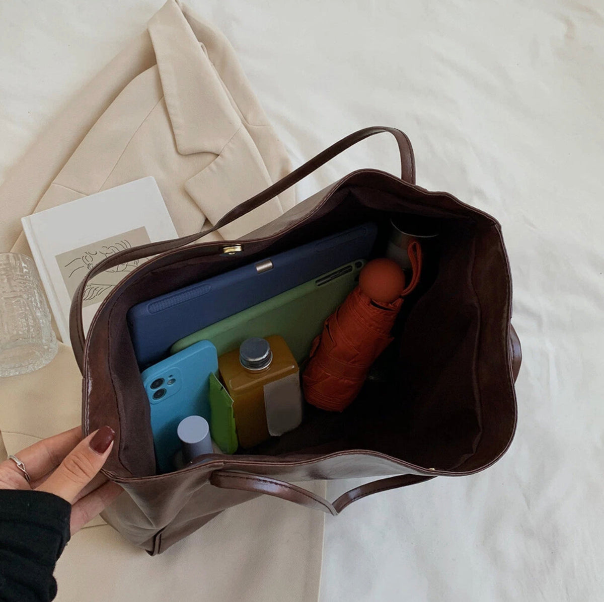Sac fourre-tout en cuir synthétique souple pour femme – Grand format style rétro, pratique et élégant pour un usage quotidien