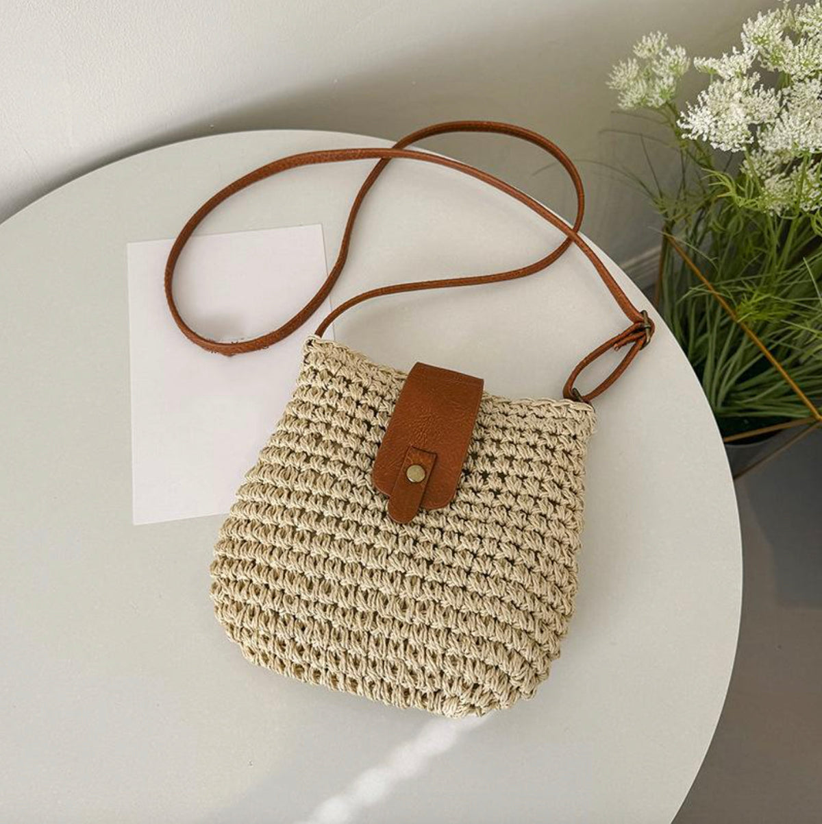 Sac à main élégant pour femme avec compartiments pratiques en cuir synthétique – Sac d'épaule raffiné noir, beige, rouge