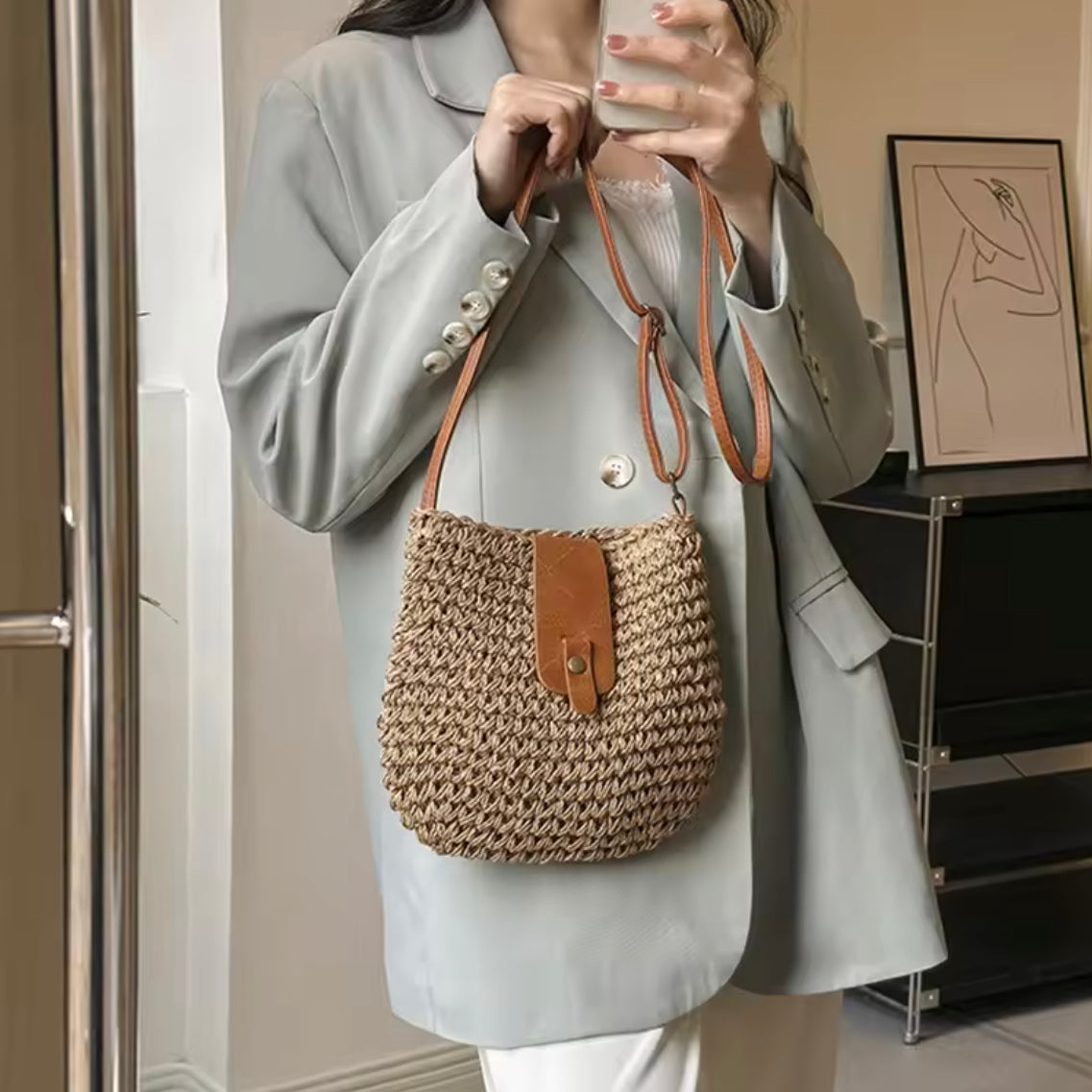 Sac à main élégant pour femme avec compartiments pratiques en cuir synthétique – Sac d'épaule raffiné noir, beige, rouge
