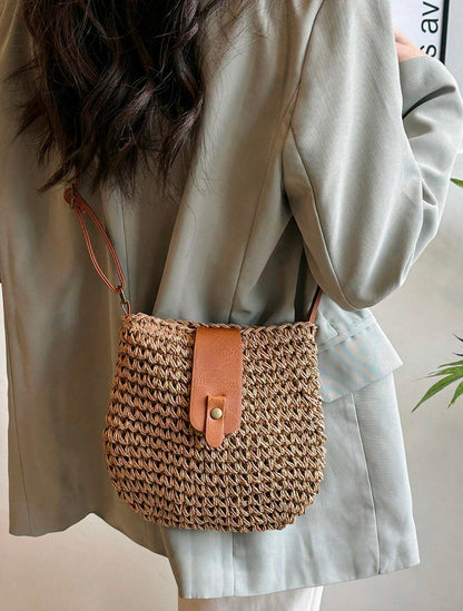Sac à main élégant pour femme avec compartiments pratiques en cuir synthétique – Sac d'épaule raffiné noir, beige, rouge