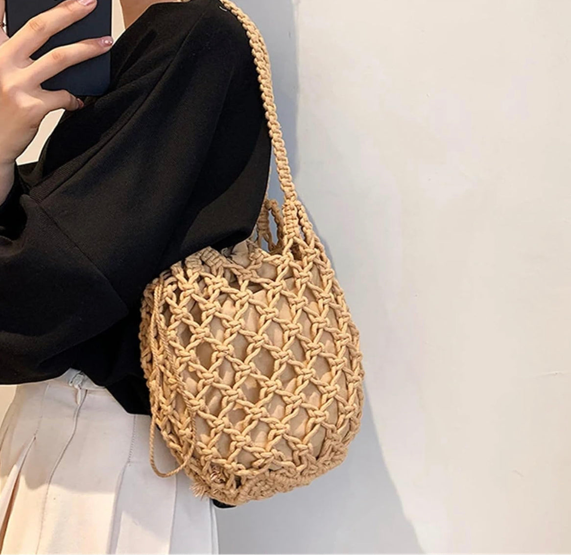 Elegant Macrame Bag - 20 cm Width, 25 cm Height, Ideal for Bohemian Style and Daily Use