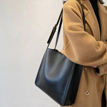 Women's Handbag in Vegetable Leather with Adjustable Straps – Elegant Practical Tote Bag for All Occasions