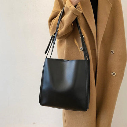 Women's Handbag in Vegetable Leather with Adjustable Straps – Elegant Practical Tote Bag for All Occasions