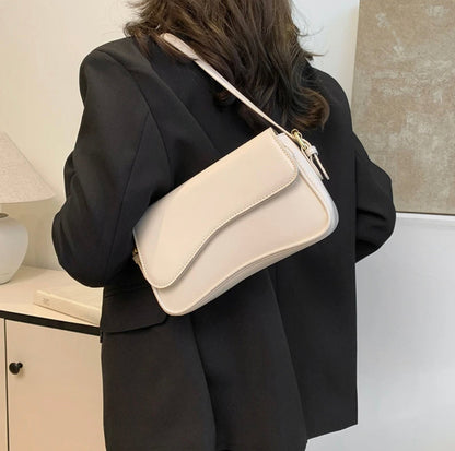 Sac à main élégant pour femme avec bandoulière réglable en cuir synthétique – Sac d'épaule pratique pour un usage quotidien