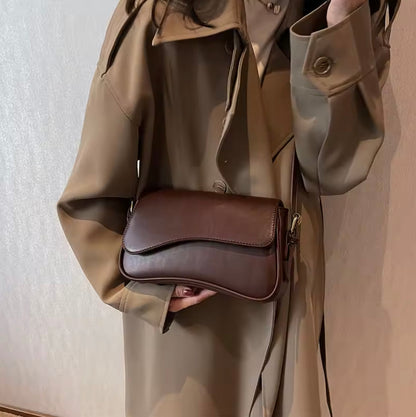 Sac à main élégant pour femme avec bandoulière réglable en cuir synthétique – Sac d'épaule pratique pour un usage quotidien