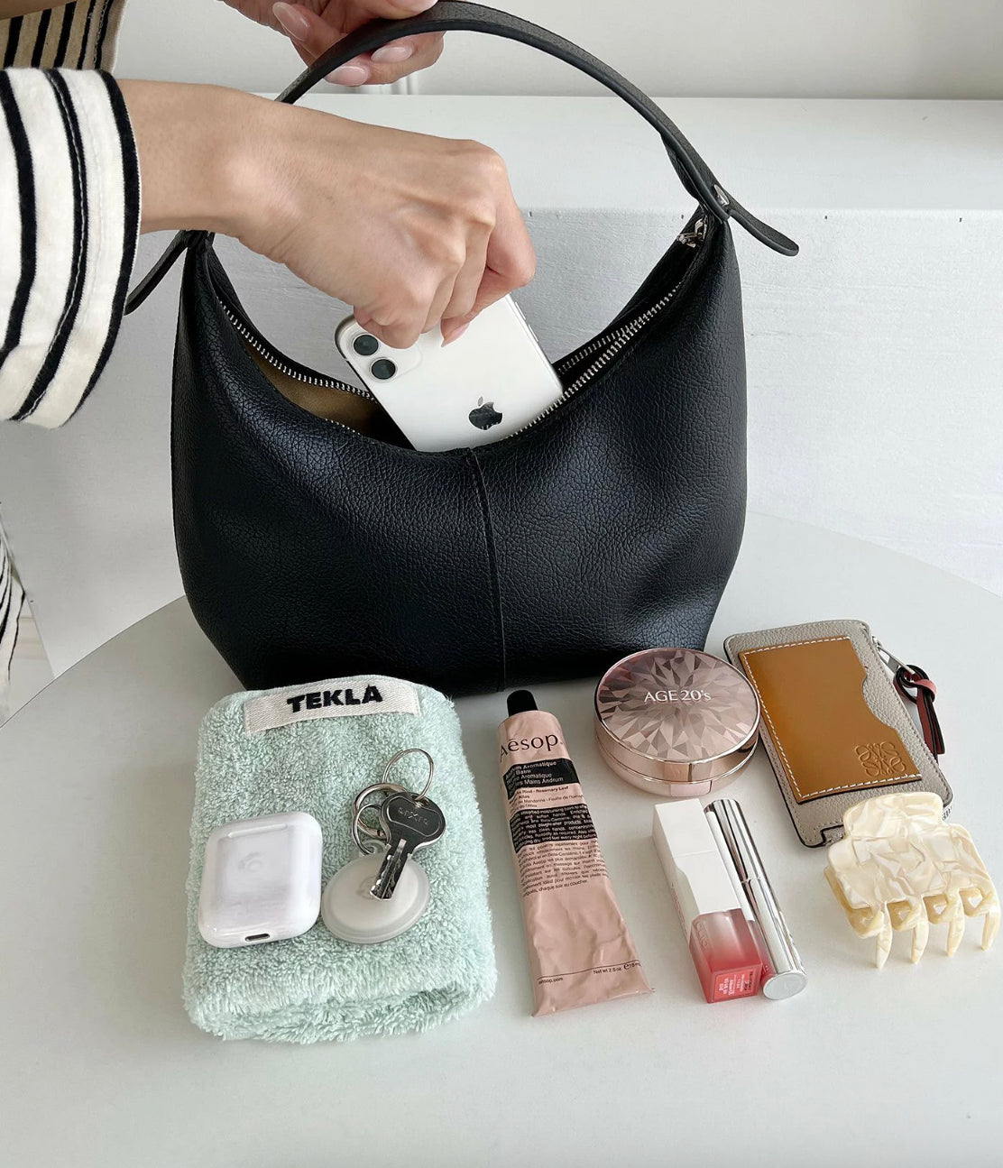 Sac à main en cuir souple pour femme Joséphine – Élégant, pratique avec bandoulière réglable, noir ou marron