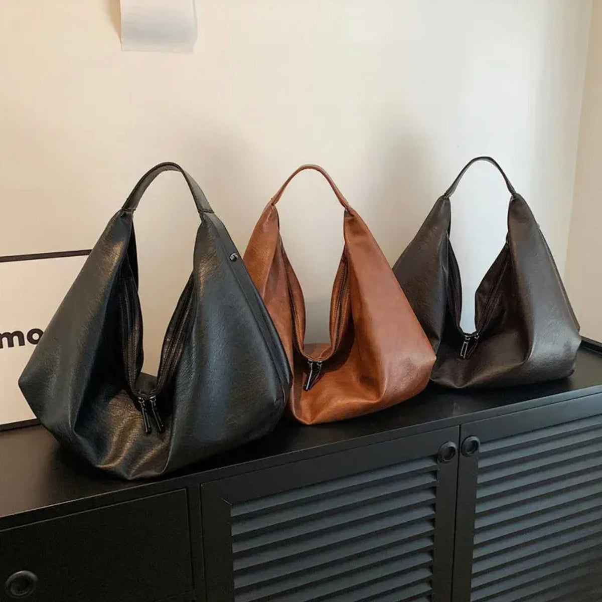 Sac à main pour femme Pauline en cuir synthétique avec doublure en nylon et poche zippée – 43 x 35 x 32 cm, élégant et pratique