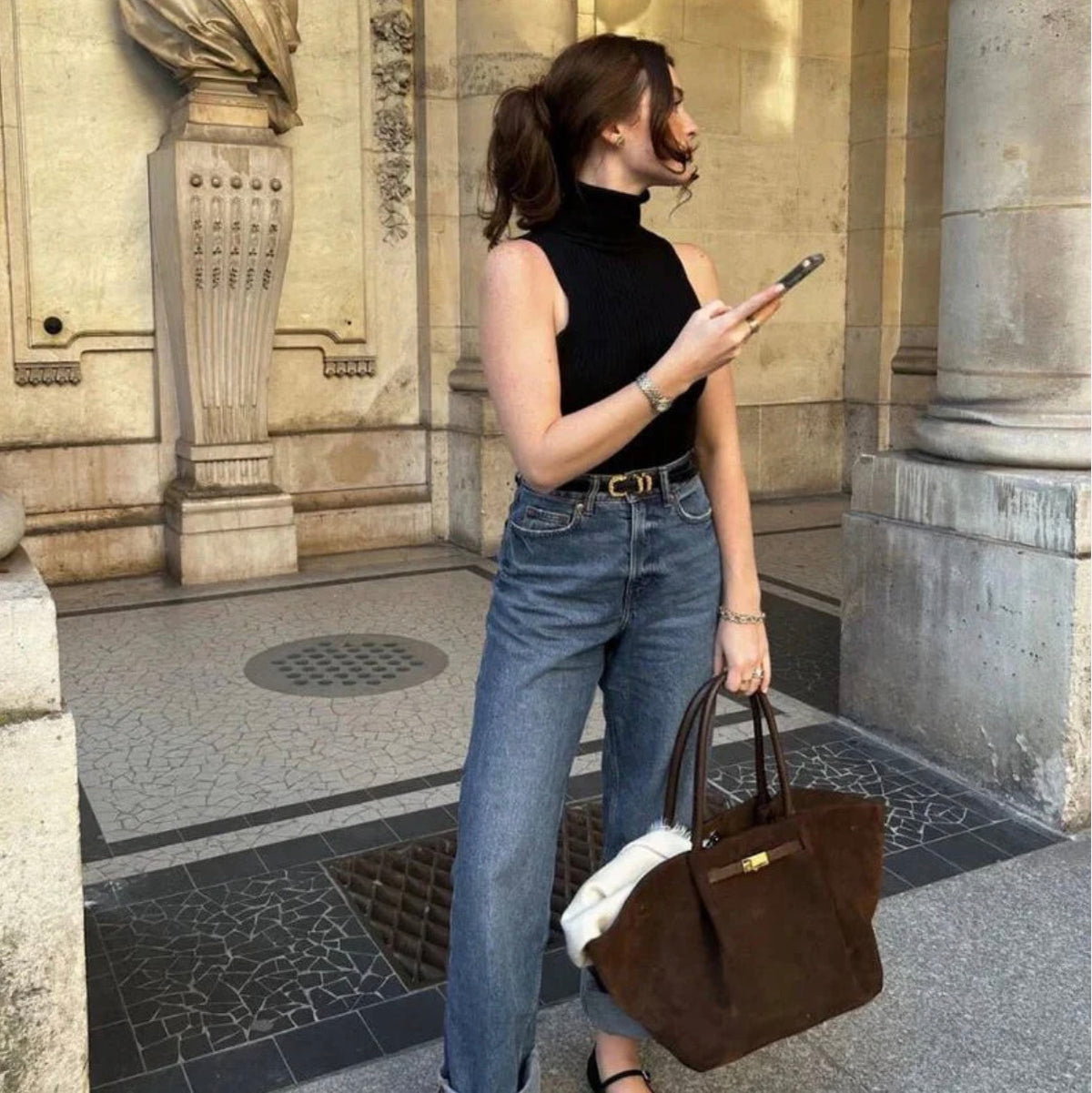 Sac à main en daim végétal pour femmes – Élégant, durable et spacieux avec des poignées confortables