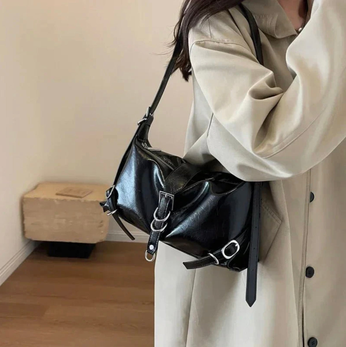 Women's Roxane Handbag in Black Leather, Rock Design with Adjustable Shoulder Strap and Spacious Interior