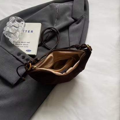 Sac à bandoulière en cuir noir pour femme - Élégant et pratique pour les sorties quotidiennes, taille idéale 25x20x10 cm