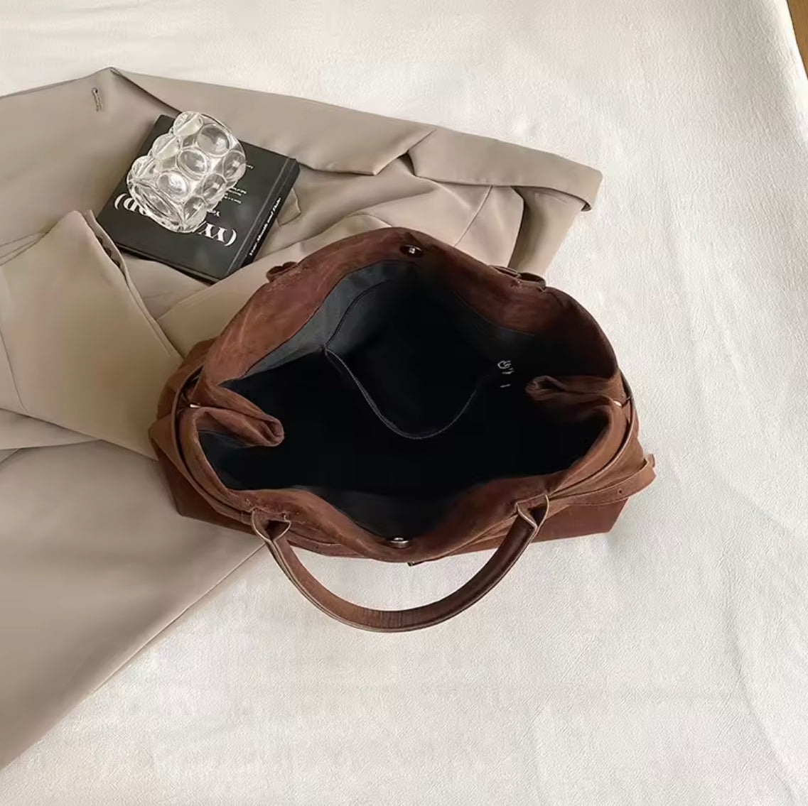 Elegant Women's Leather Handbag with Adjustable Shoulder Strap – Margaux Model Black, Beige, Red