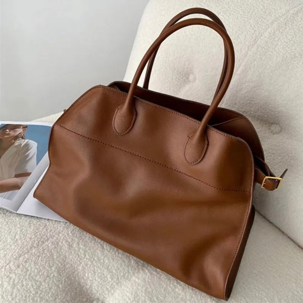 Women's Vegan Leather Handbag with Comfortable Shoulder Straps – Elegant and Practical Style, Dimensions 38x28x23 cm