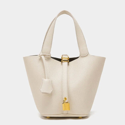 Elegant Women's Handbag in Vegan Leather with Steel Handle – Bucket Bag 16x20x19 cm