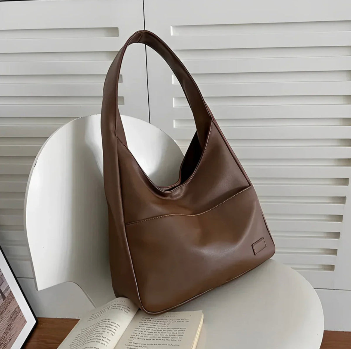Sac à main en cuir pour femme avec bandoulière réglable – Sac fourre-tout élégant et pratique pour toutes les occasions