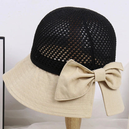 Women's Lightweight Straw Hat with Sun Protection – Elegant Summer Boater Hat