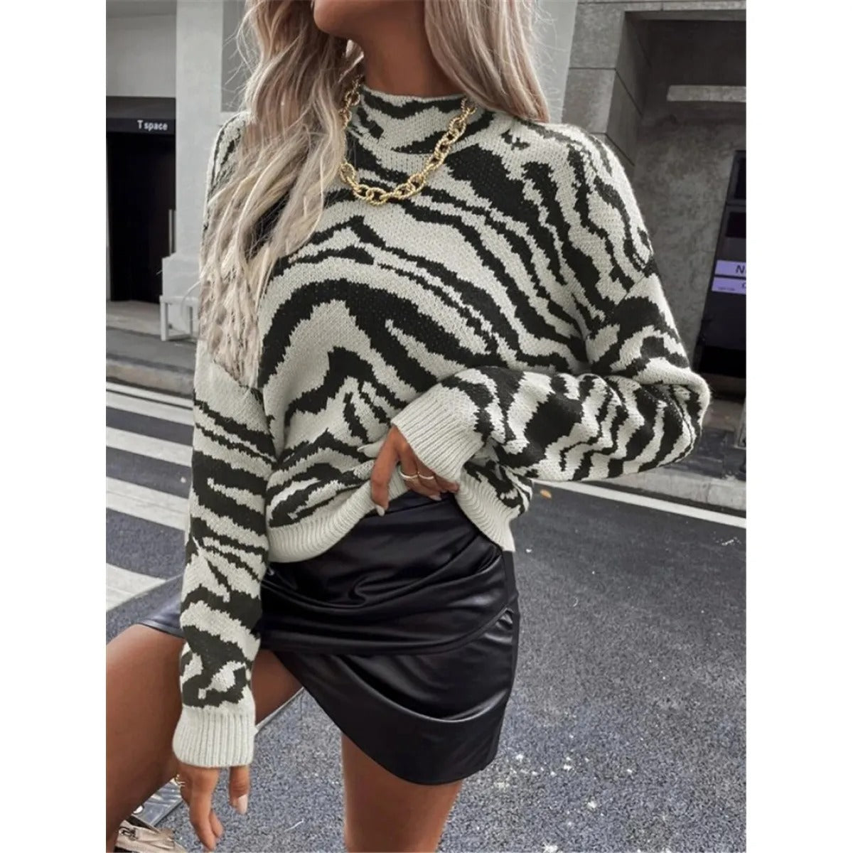 Pull ample pour femme à motif zèbre en polyester – Tissu doux et confortable pour un look à la mode