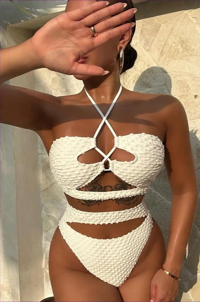 Bikini ficelle beige pour femmes – Maillot de bain bohème chic avec détails à lacets et bretelles nouées au cou