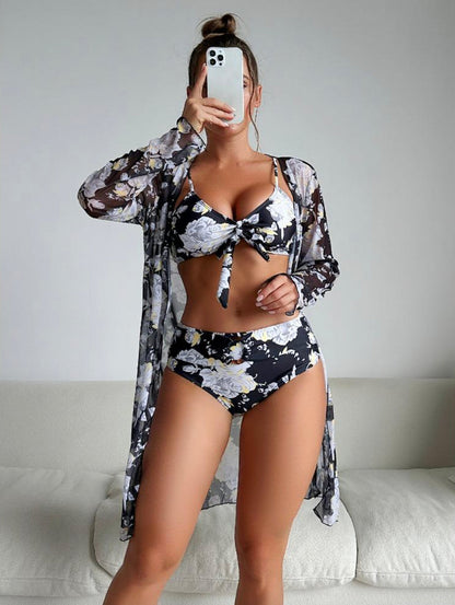 Ensemble de maillot de bain trois pièces tropical bohème pour femme avec haut à manches longues et détails en dentelle