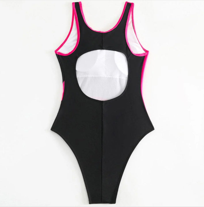 Maillot de bain une pièce sportif en nylon pour femme avec détails bohèmes – Élégance et confort pour l'été