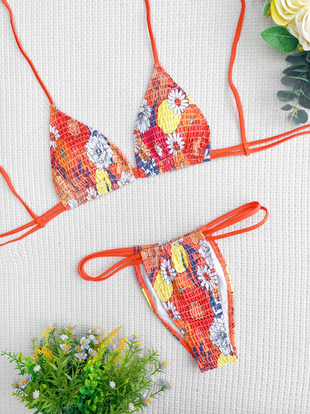 Bikini féminin Fantaisie Florale, Maillot de bain estival élégant en polyester doux et léger, Coupe confortable