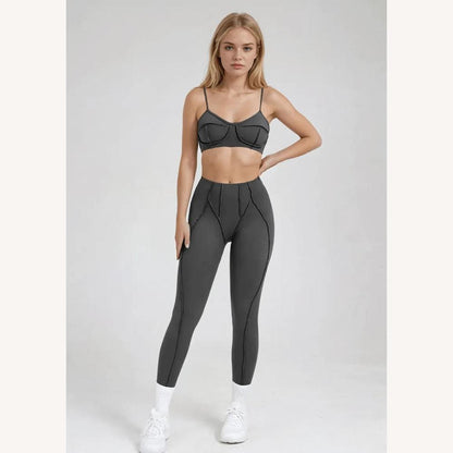 Ensemble sportif féminin à la mode avec soutien-gorge de sport structuré et leggings taille haute - Confort et élégance