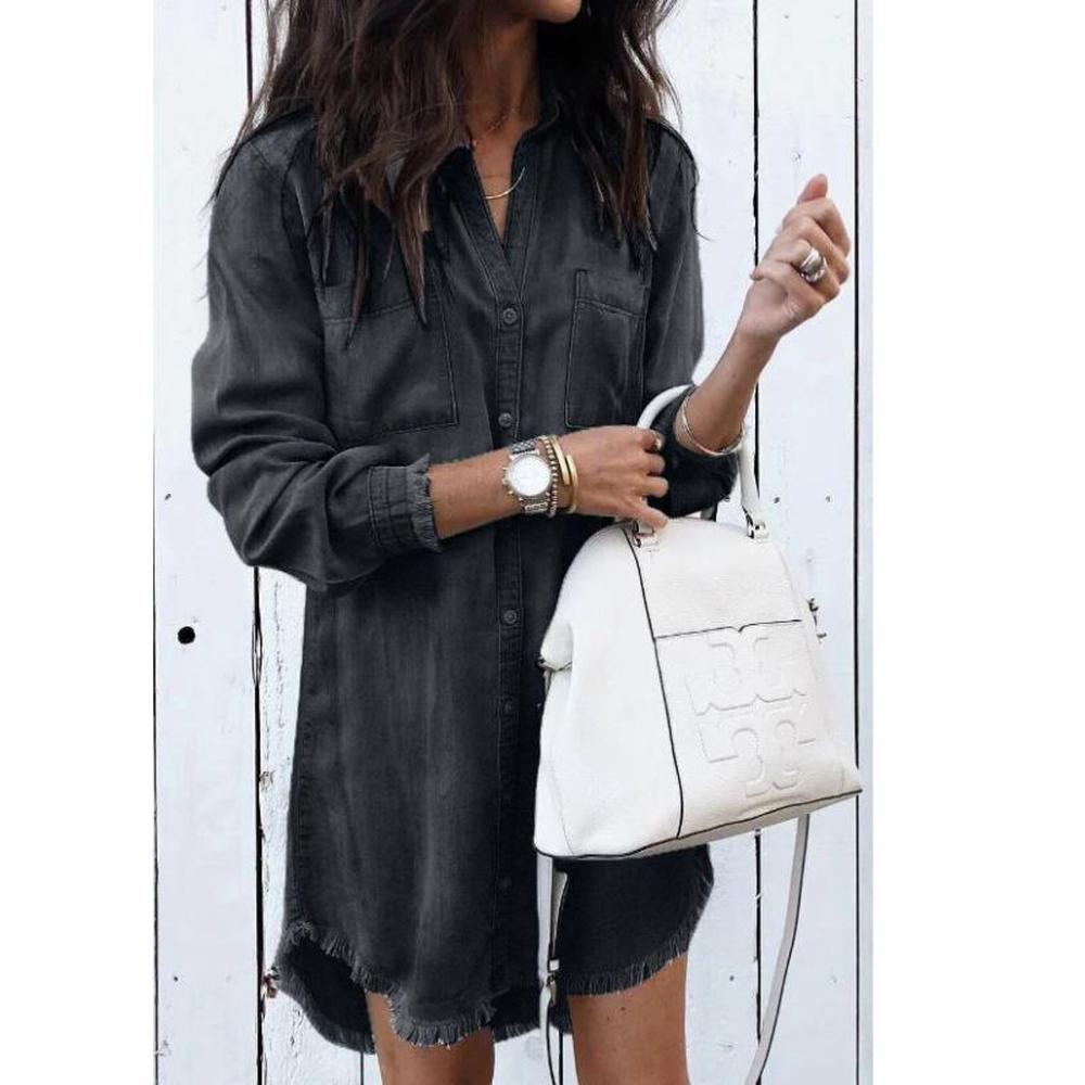 Robe longue en jean élégante et ajustée pour femmes avec détails soignés – Style moderne et confort optimal