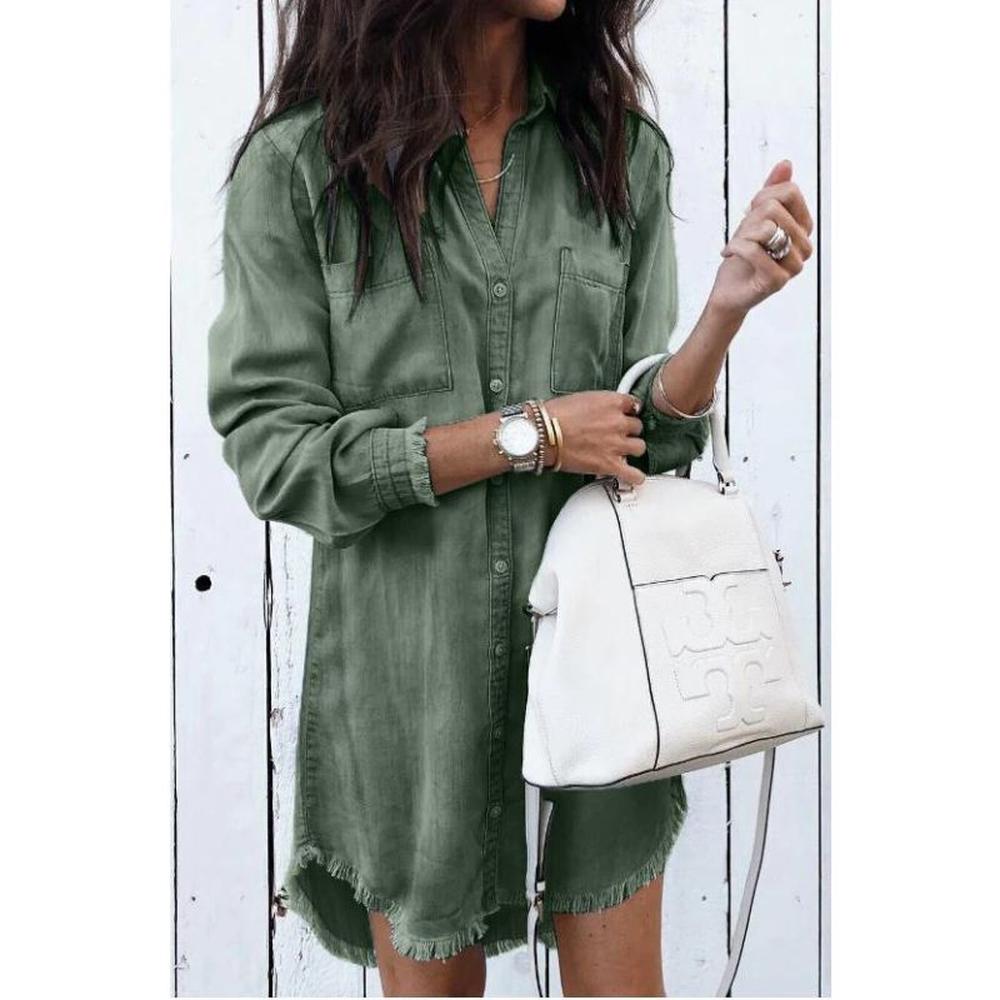 Robe longue en jean élégante et ajustée pour femmes avec détails soignés – Style moderne et confort optimal